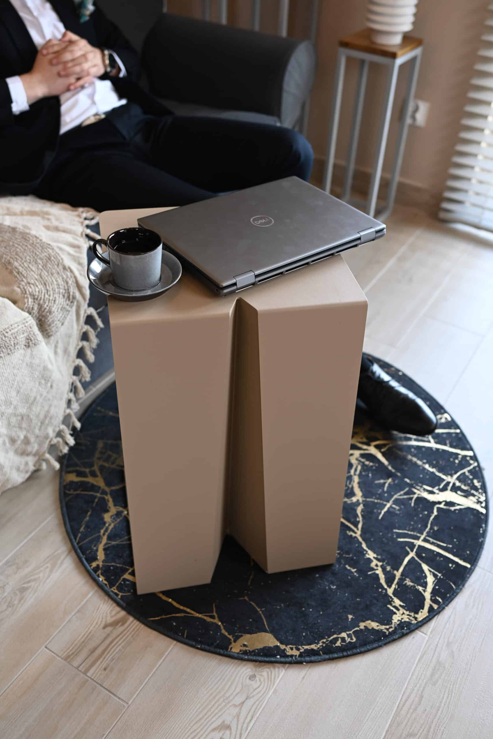 Stolik boczny Cubo | Szary beż